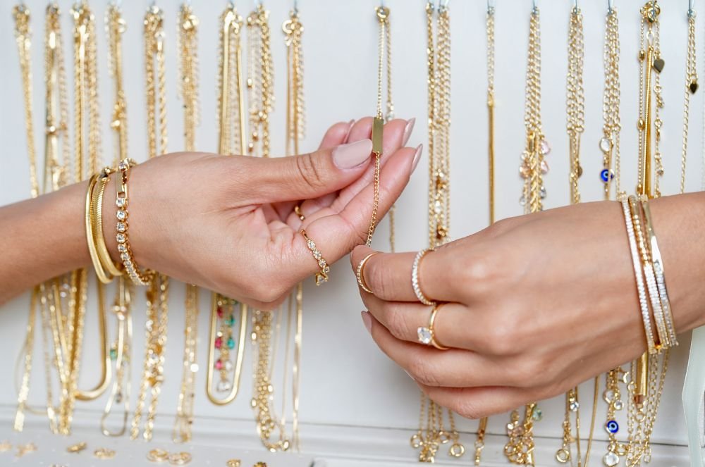 imagem e folheados semi joias